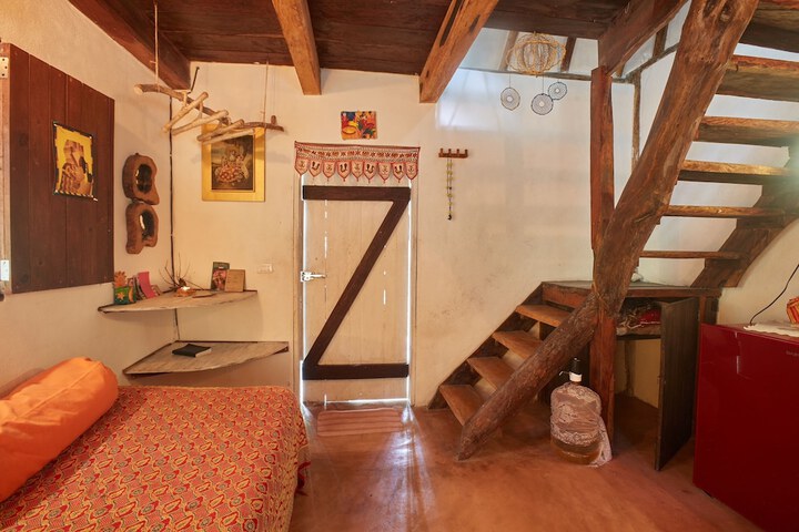 Room 29 of 53
