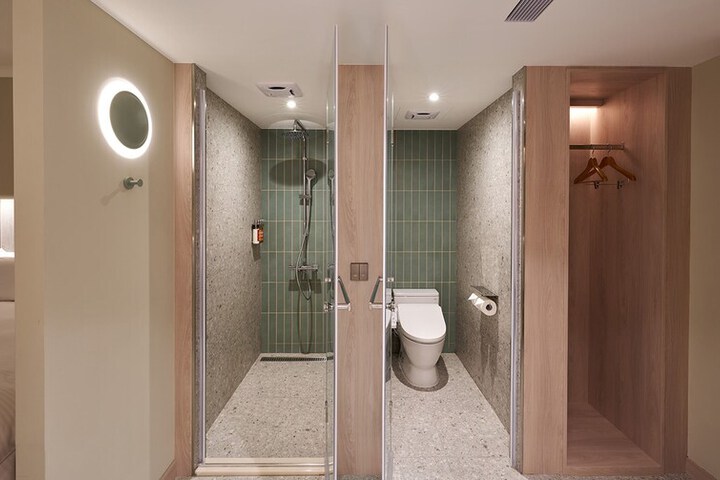 Room 20 of 55