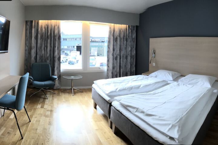 Room 4 of 41