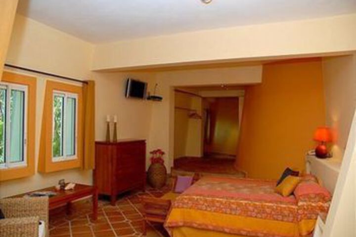 Room 7 of 34