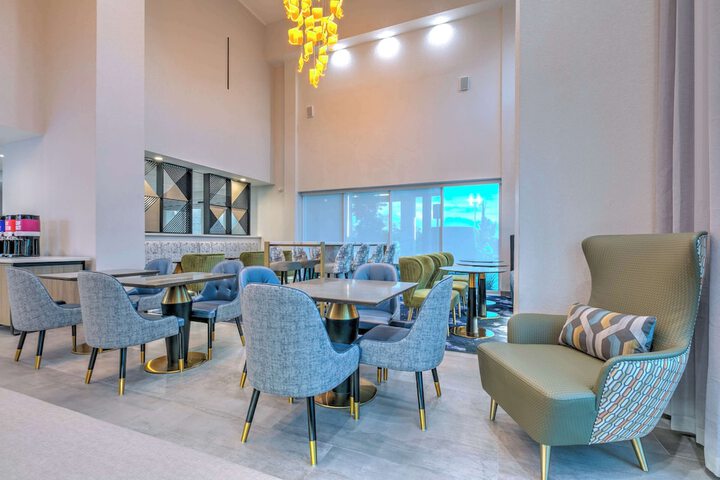 Breakfast area