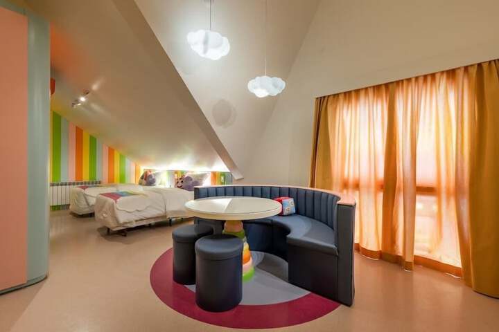 Room 43 of 75