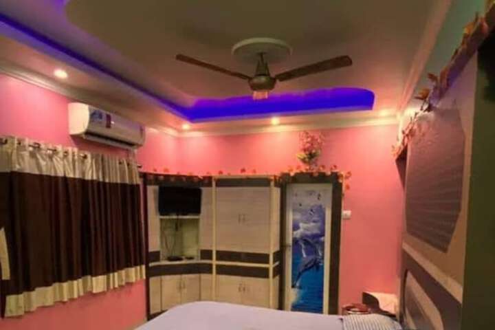 Room 7 of 19