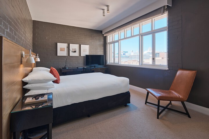 Room 14 of 72