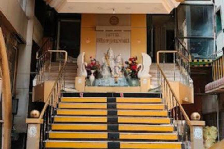 Hotel Shivparvati International