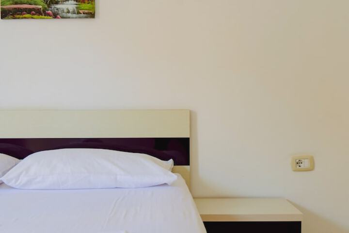 Room 20 of 111