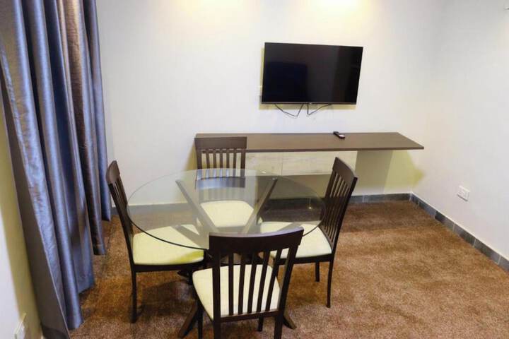 Room 10 of 22
