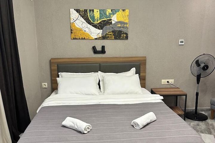 Room 6 of 55