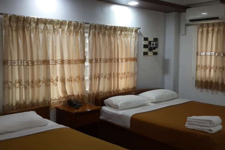 Room 28 of 51