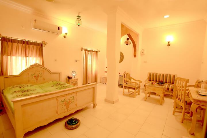 Room 43 of 97