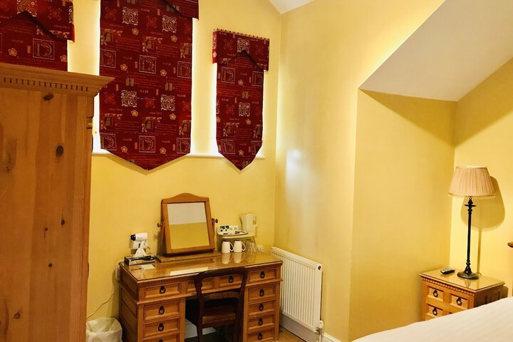 Room 19 of 39