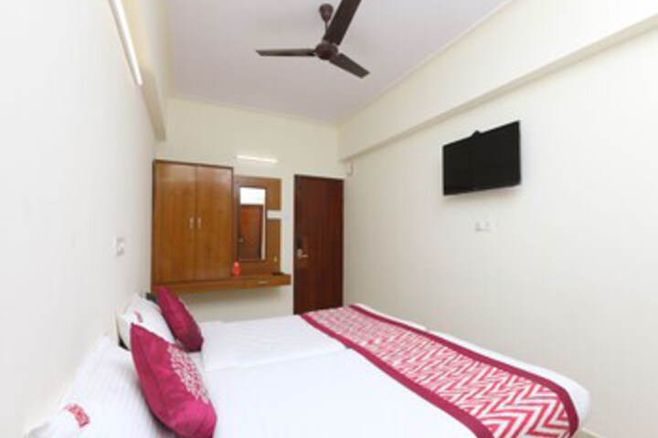 Room 18 of 24