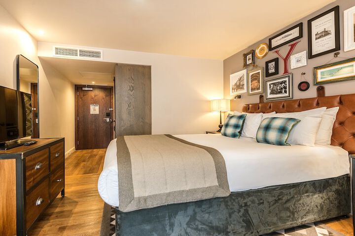 Room 20 of 94