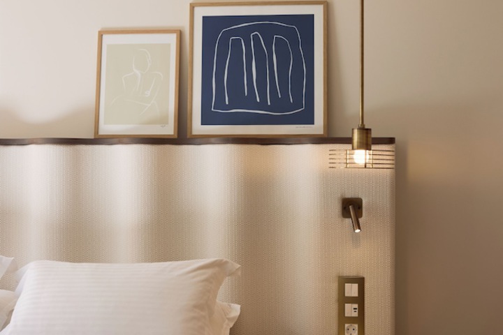Room 49 of 110