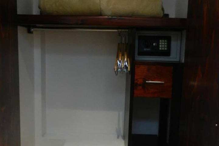 Room 21 of 60