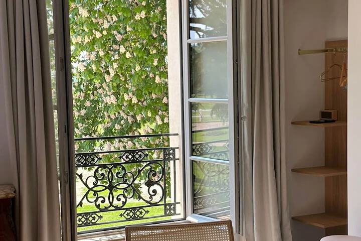 Room 15 of 109