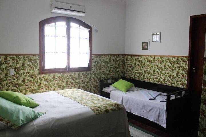 Room 4 of 14
