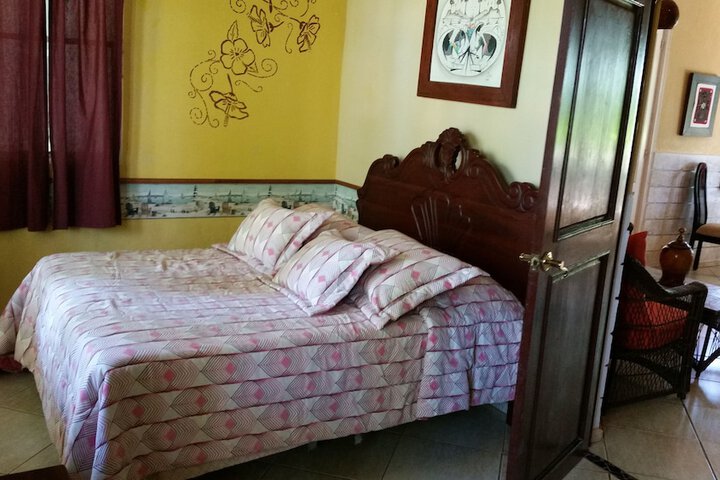 Room 9 of 101