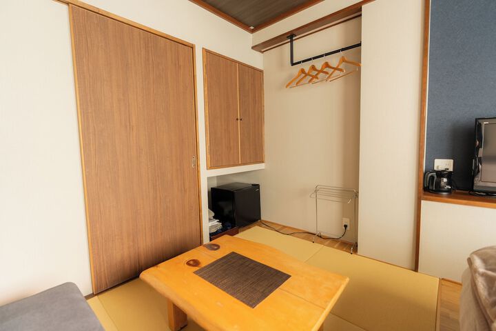 Room 8 of 36