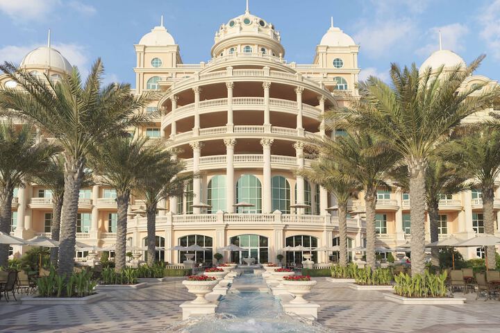 Hotel Exterior 245 of 262