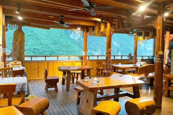Guilai Jiangju Theme Hotel