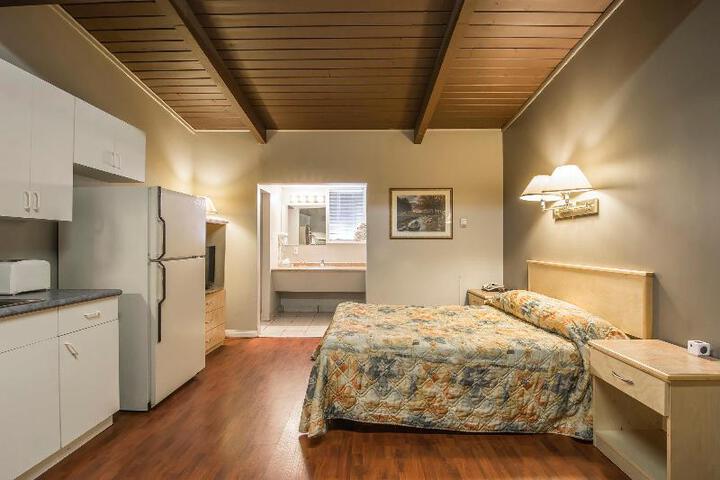 ECONO LODGE