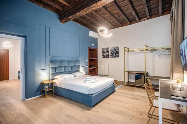 Room 22 of 39