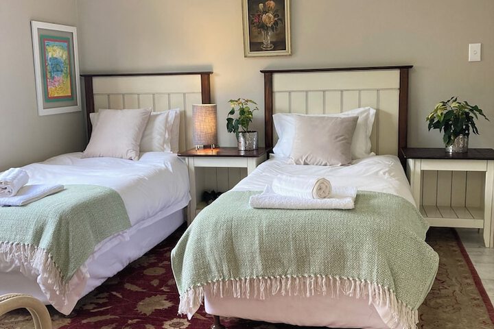 Room 10 of 83