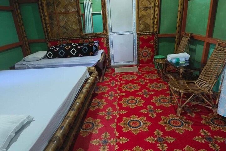 Room 5 of 50