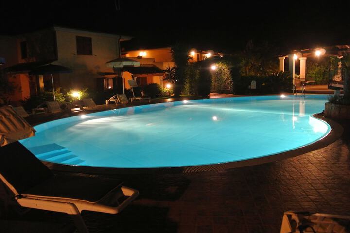 Hotel Pool