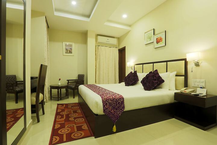 Room 4 of 41