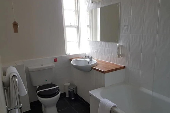 Room 29 of 69