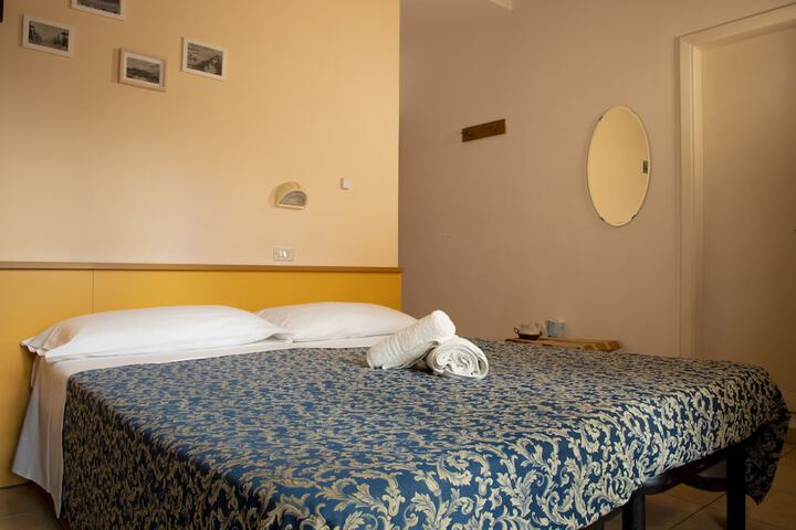 Room 15 of 55