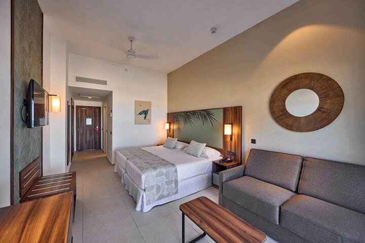 Room 8 of 44
