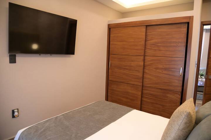 Room 9 of 86