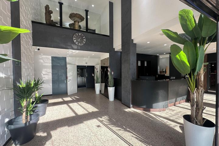 Hotel Interior 11 of 37