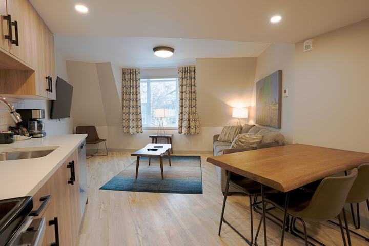 Room 35 of 66