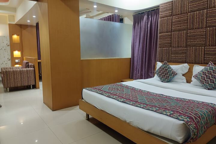 Room 26 of 54
