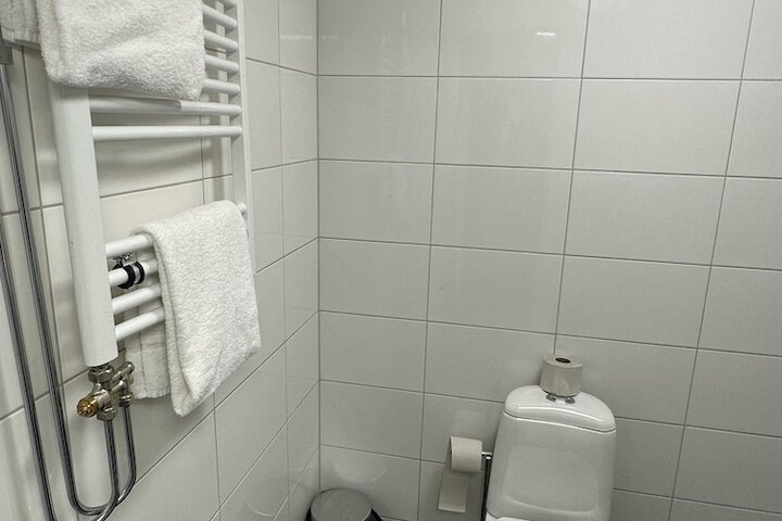 Room 42 of 50