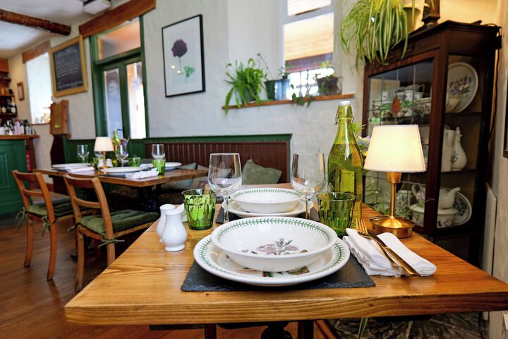 Dining 47 of 59