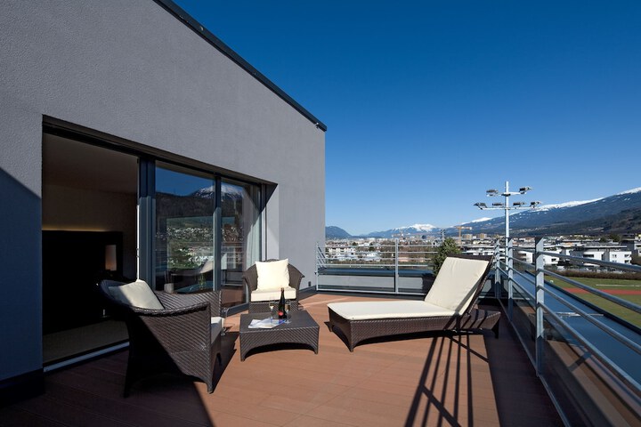 Terrace/Patio 52 of 54