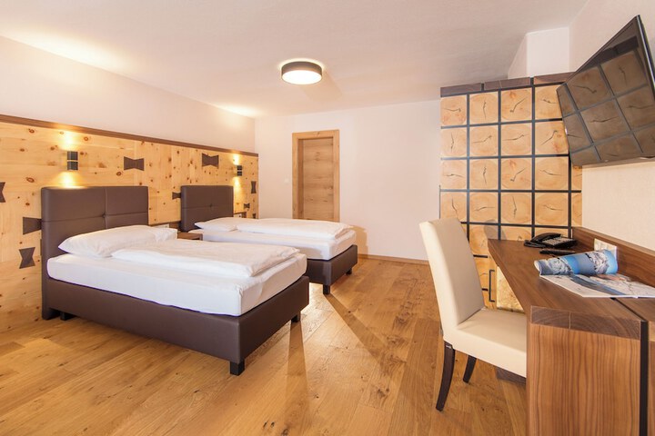 Room 8 of 52