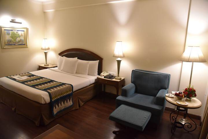 Room 9 of 78