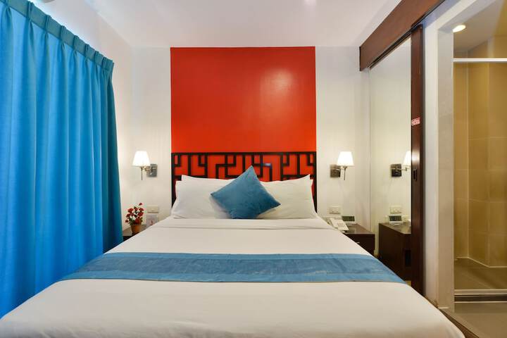 Room 15 of 71