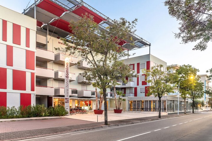 Hotel 74 of 89