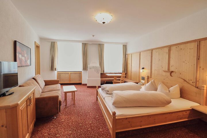 Room 5 of 59