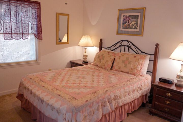 Room 106 of 400