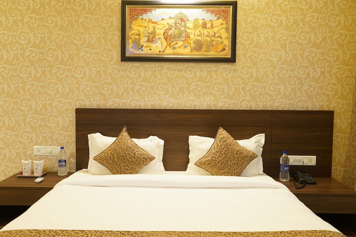 Room 15 of 49