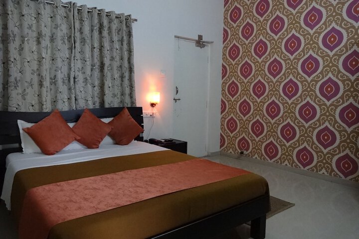 Room 9 of 51