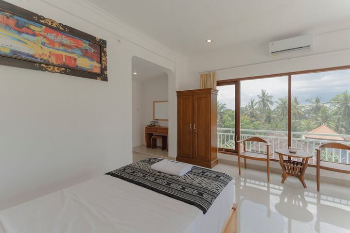 Room 6 of 21